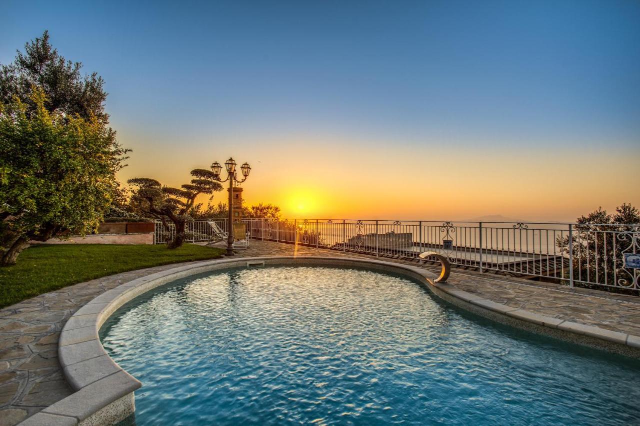 Villa Marika - Private Heated Pool Масса-Лубренсе Екстер'єр фото